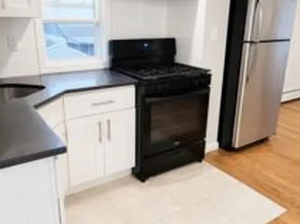 24738 88th Dr, Bellerose, NY 11426