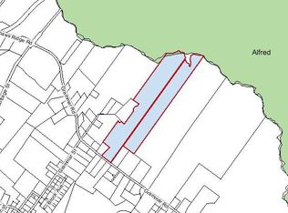 142 Grammar Rd, Sanford, ME 04073