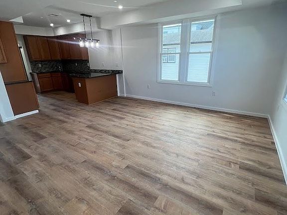 2nd Floor - Living/Dining