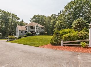 12 Alexandra Dr, Pelham, NH 03076