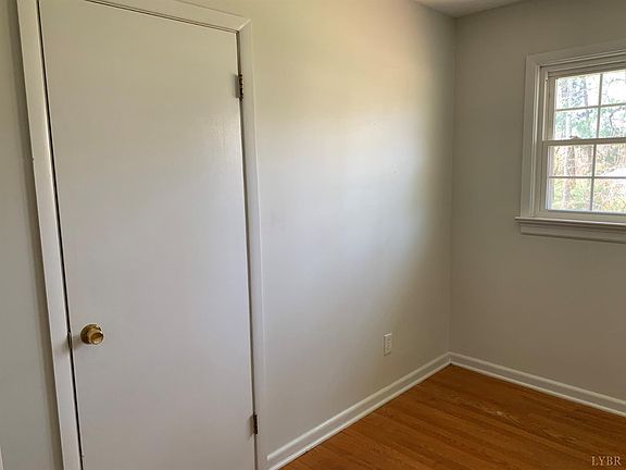 5th image of 1109 Craigmont Dr