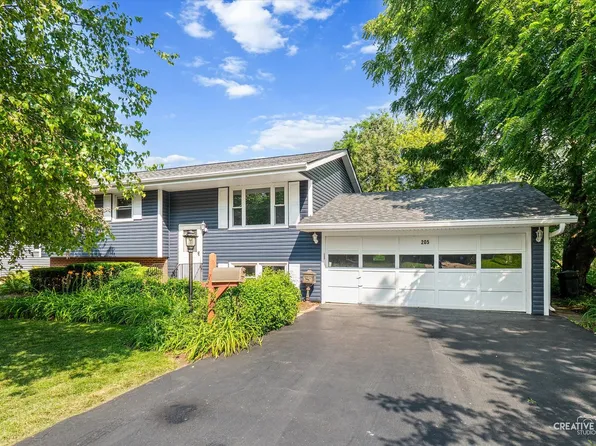 205 Simpson St, Geneva, IL 60134