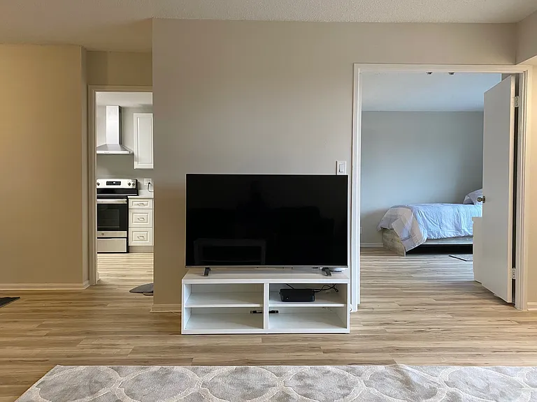 8380 Greensboro Dr #1005 — Photo 6
