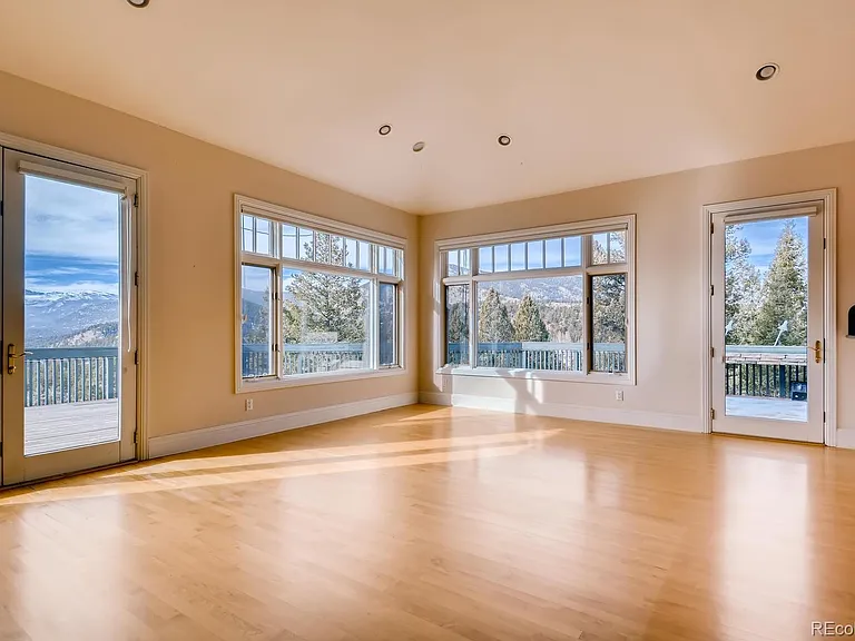 3883 Mountainside Trl — Photo 13