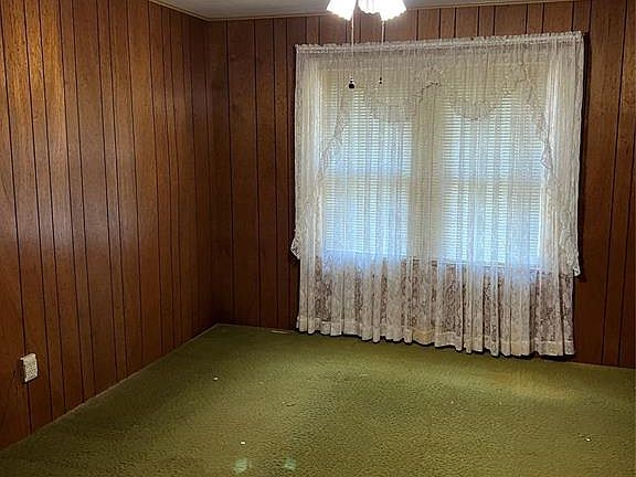 5th image of 1301 S Hitchite Ave