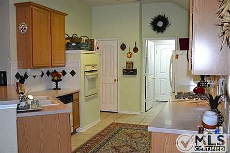 4th image of 7708 Brook Meadow Ln