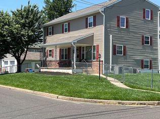 104 Dallas Rd, Willow Grove, PA 19090