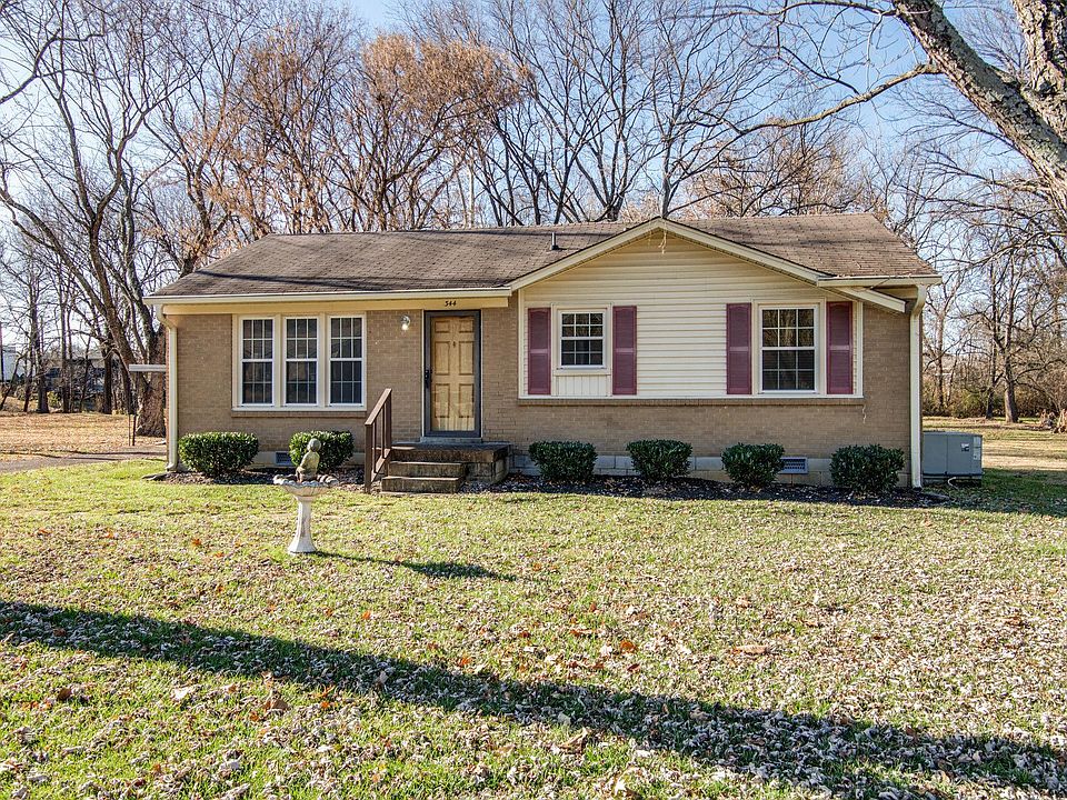 Exceptionally maintained 1960's ranch.