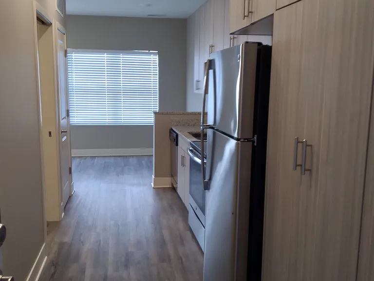 Brighton Crossing Apartments — Photo 15