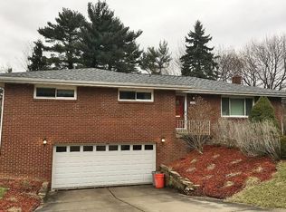 22 Sage Dr, Pittsburgh, PA 15235