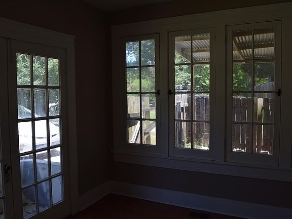 3rd image of 417 Prospect St
