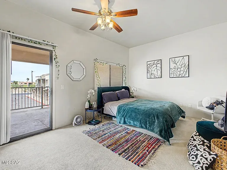 4112 N Thurston Ln #100 — Photo 19