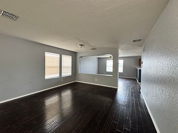 4th image of 6714 Loma Vino