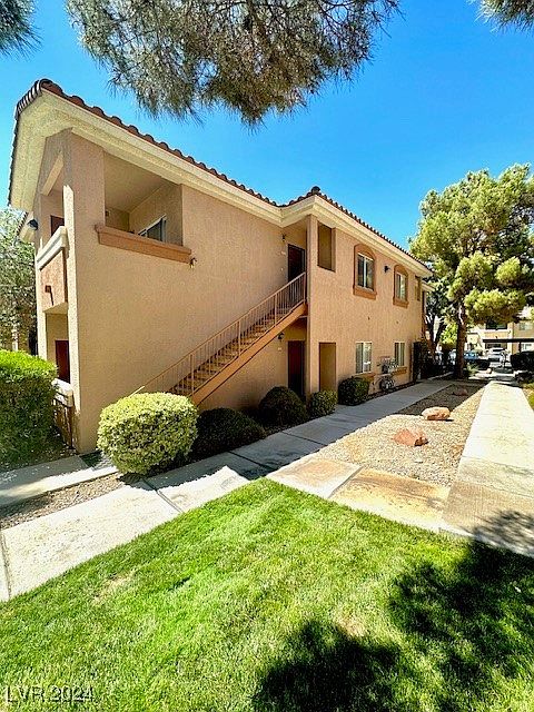 1st image of 1050 E Cactus Ave Unit 2032