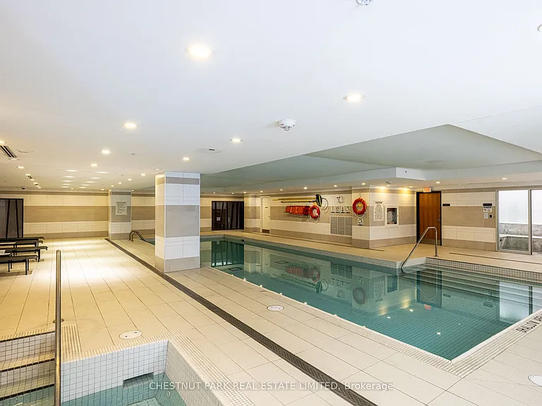 111 Saint Clair Ave W #416 — Photo 28