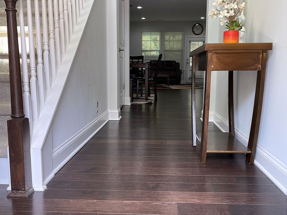 High ceiling Foyer