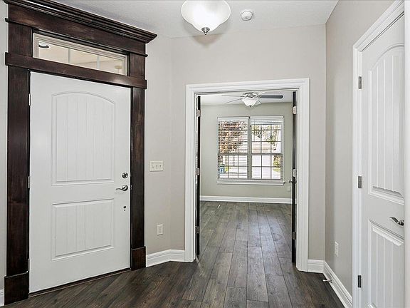 2nd image of 4872 N Prestwick Ave