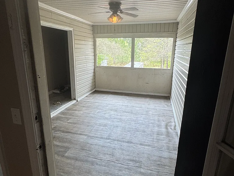 6307 Olde Towne Dr #C — Photo 2