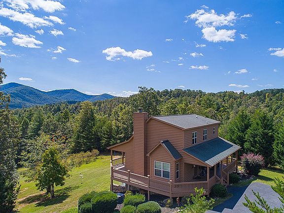 3rd image of 139 Gladys Ln