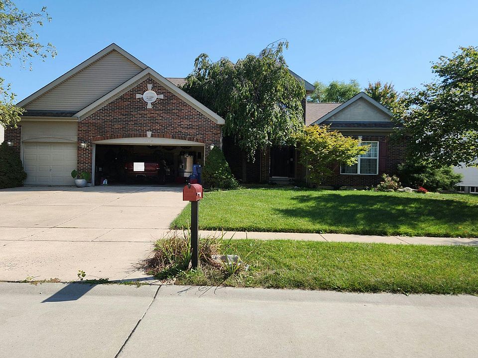1st image of 306 Wallace Ct