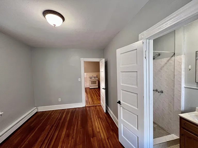 103 Gold St #1B — Photo 5