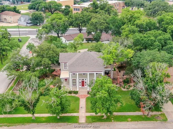 807 E 24th St, Bryan, TX 77803