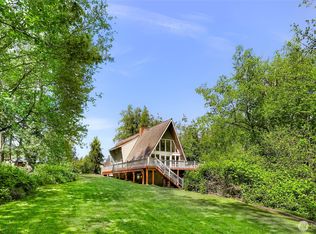 1418 E Blackburn Rd, Mount Vernon, WA 98274