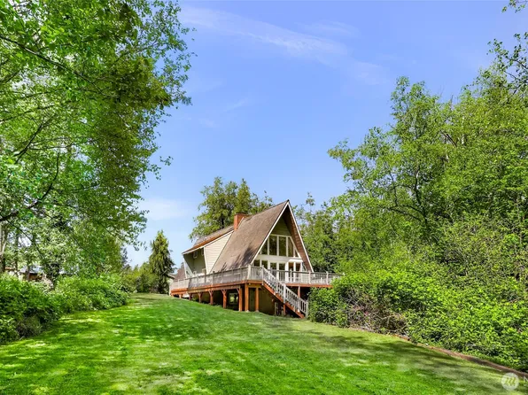 1418 E Blackburn Road, Mount Vernon, WA 98274