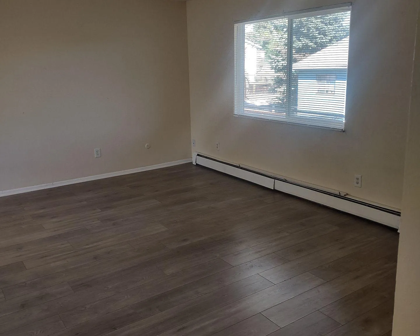 2 bed, 845 sqft, $1,162 — Photo 4