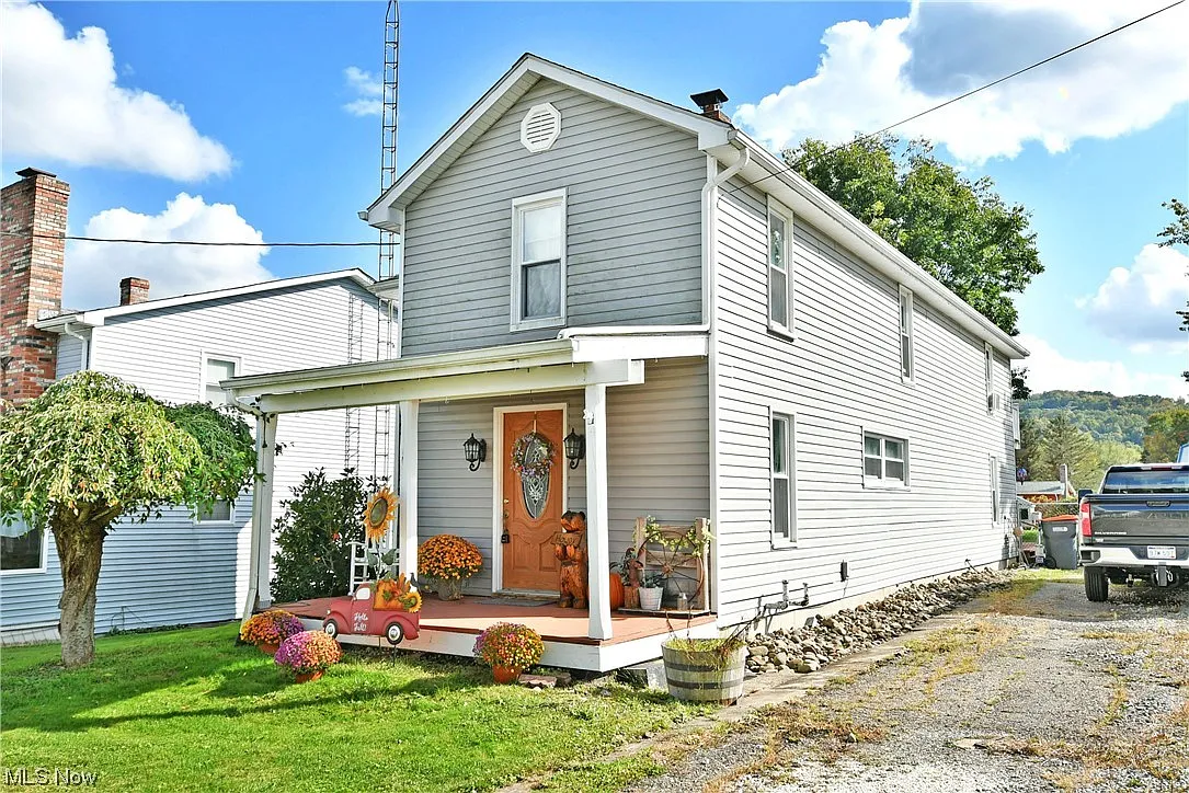 42039 Union St photo 1