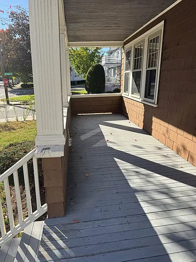 2 bed, 1.0 bath, 1200 sqft, $3,300 — Photo 4