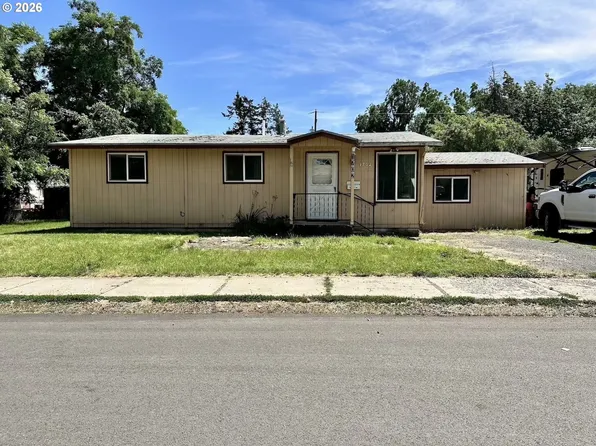1702 Y Ave, La Grande, OR 97850