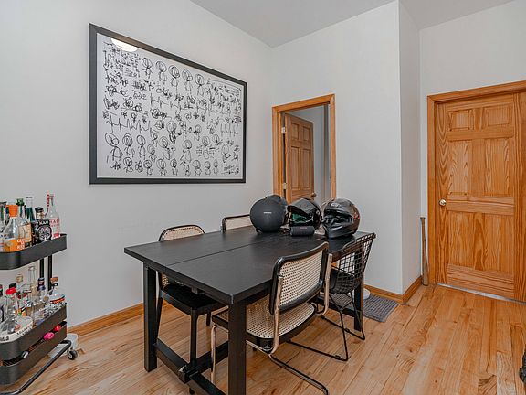 4th image of 168 Montrose Ave APT 3R