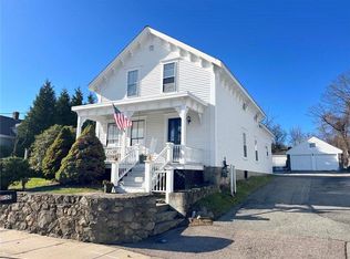 2952 E Main Rd, Portsmouth, RI 02871