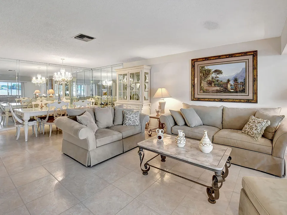 1670 NW 18th Ave #202