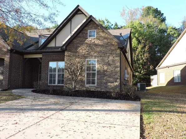 136 Singapore Cir, Birmingham, AL 35211