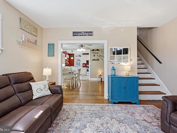 5th image of 104 Sycamore Rd