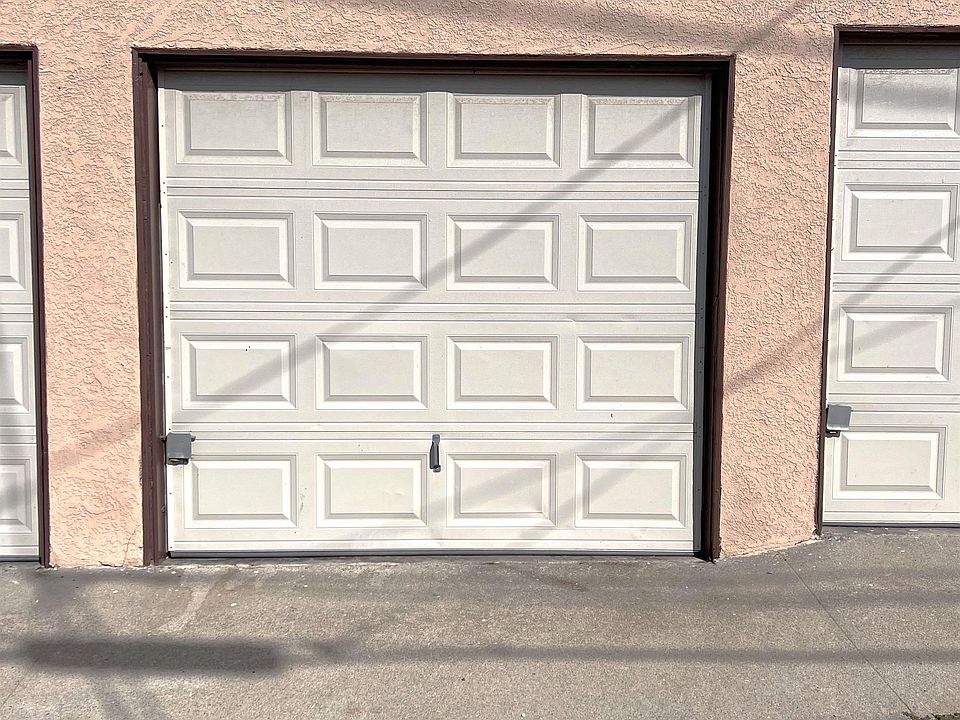 1st image of 1093 W 26th St #1