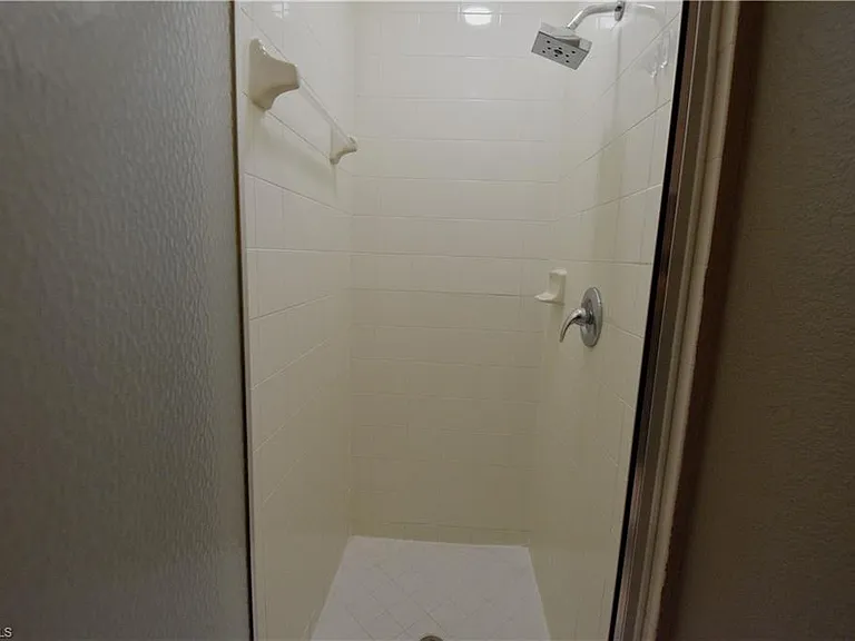 19949 Lake Vista Cir #16C — Photo 12