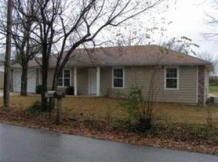 307 Knox Ave, Hollister, MO 65672