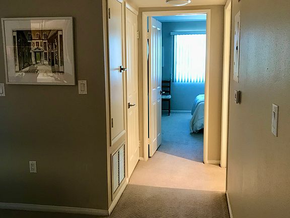 5th image of 4501 Cedros Ave #100