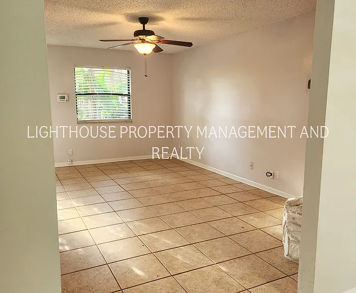 916 Penman Rd — Photo 4