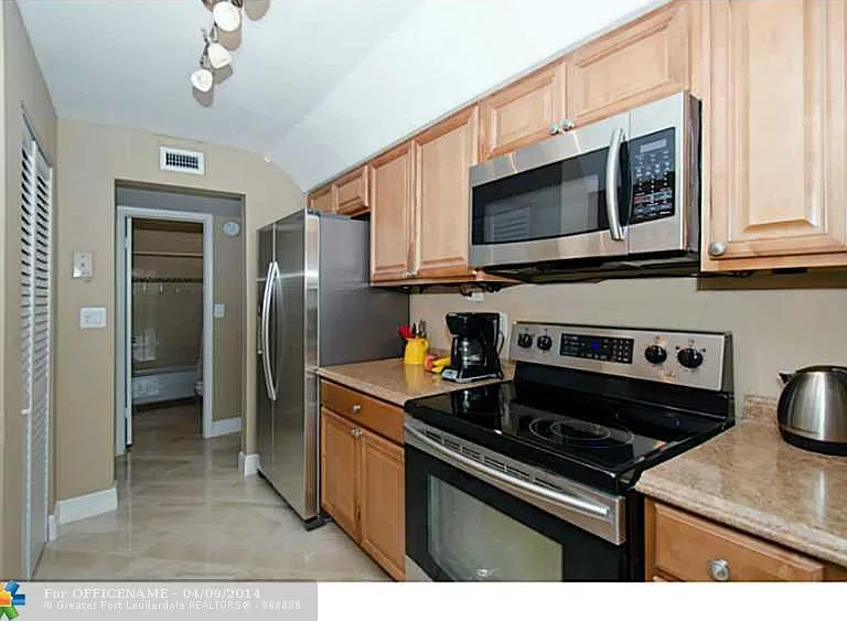 3690 Inverrary Dr #3 — Photo 13