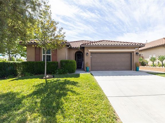 2nd image of 30939 Moonflower Ln