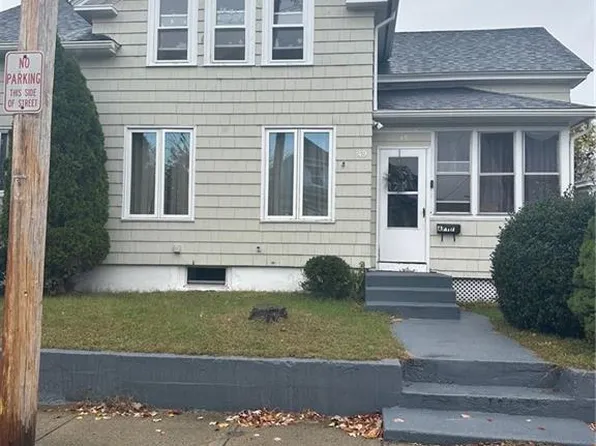 49 Ottawa St, West Warwick, RI 02893