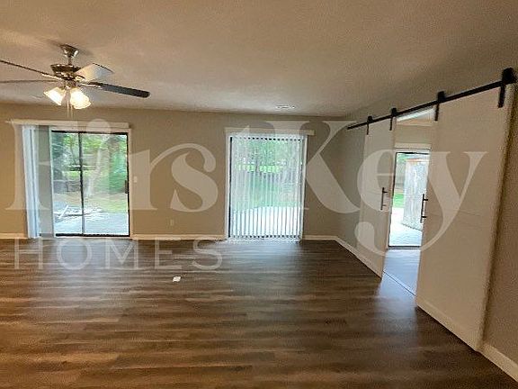3rd image of 104 Lancers Loft