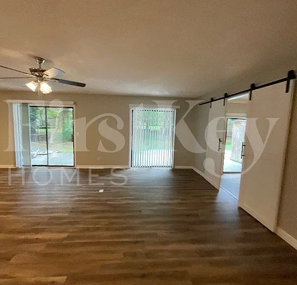 104 Lancers Loft — Photo 3