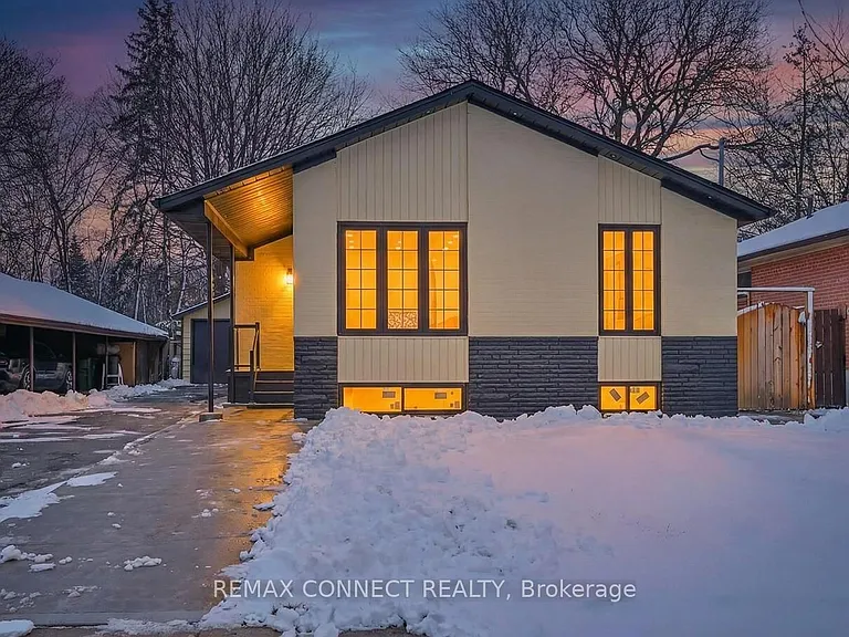 55 Taysham Cres — Photo 1