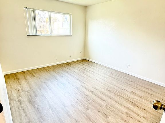3rd image of 900 Broadway St #900H