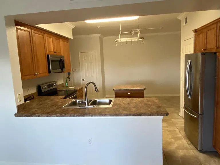 911 N Orange Ave #510 — Photo 3